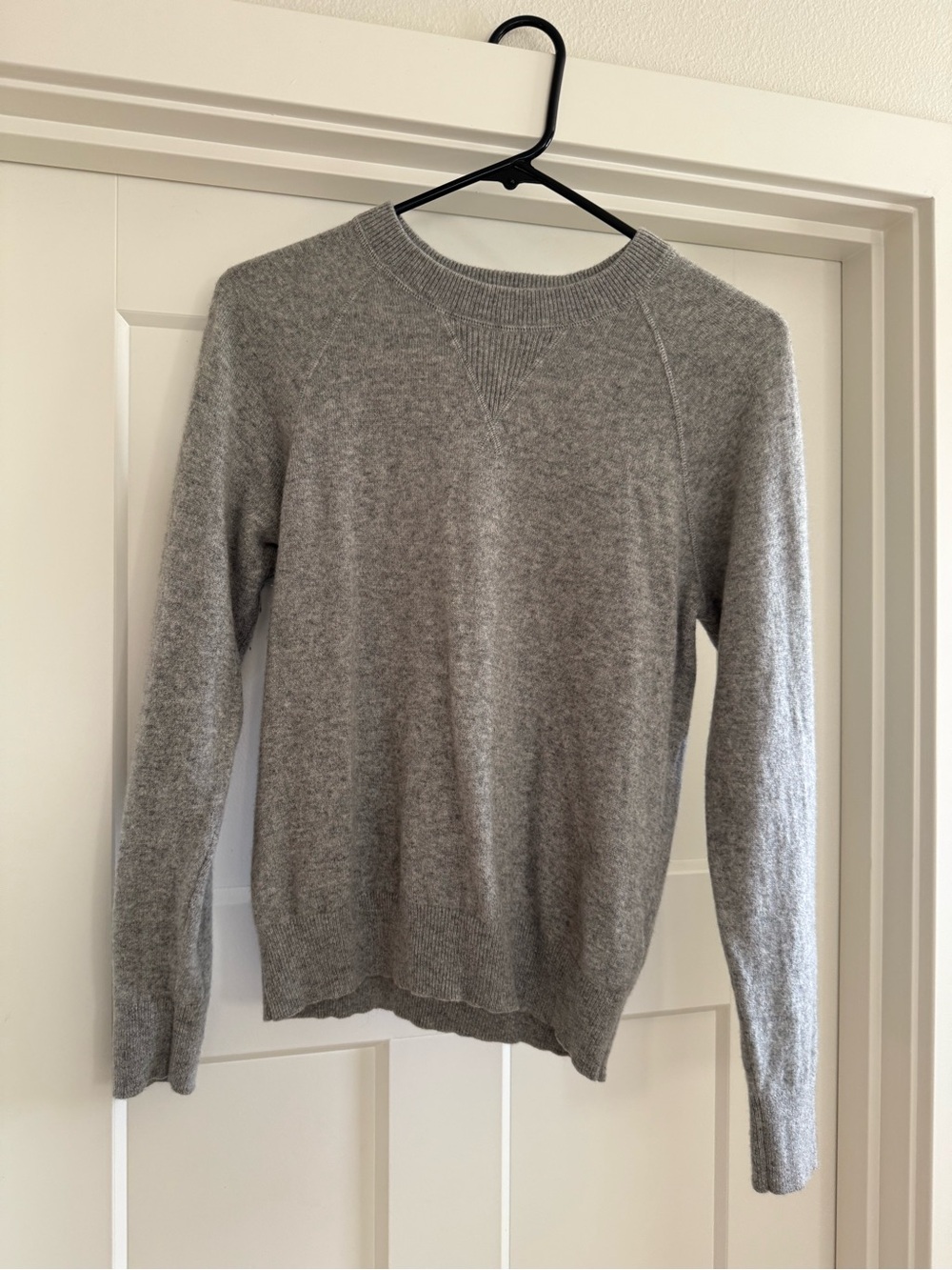 Everlane Cashmere Sweater